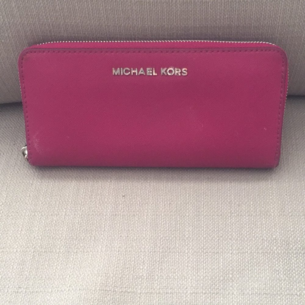 Pink Michael Kors billfold/wallet SILVER LETTERING